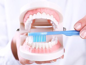 Бесплатная чистка зубов